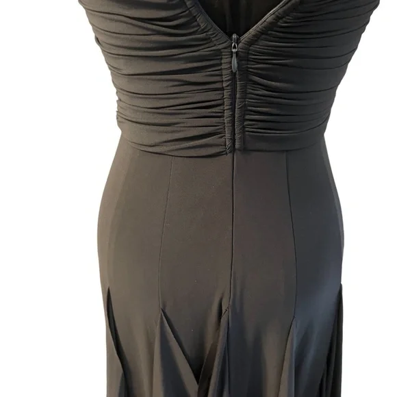 Betsy &‎ Adam Ruffle One Shoulder Women's Dress With rhinestone Accents, Size 4